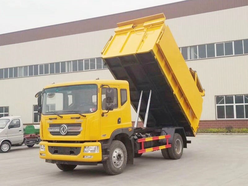 程力東風(fēng)D9對接式環(huán)衛(wèi)垃圾車價格多少