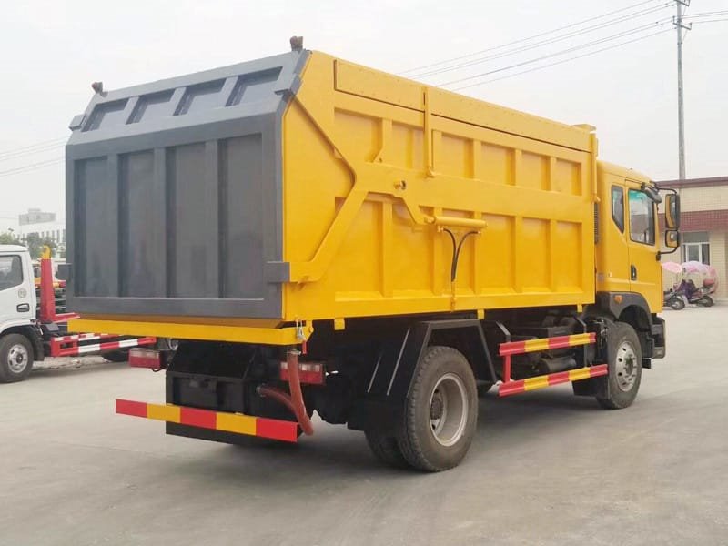 程力東風(fēng)D9對接式環(huán)衛(wèi)垃圾車價格多少