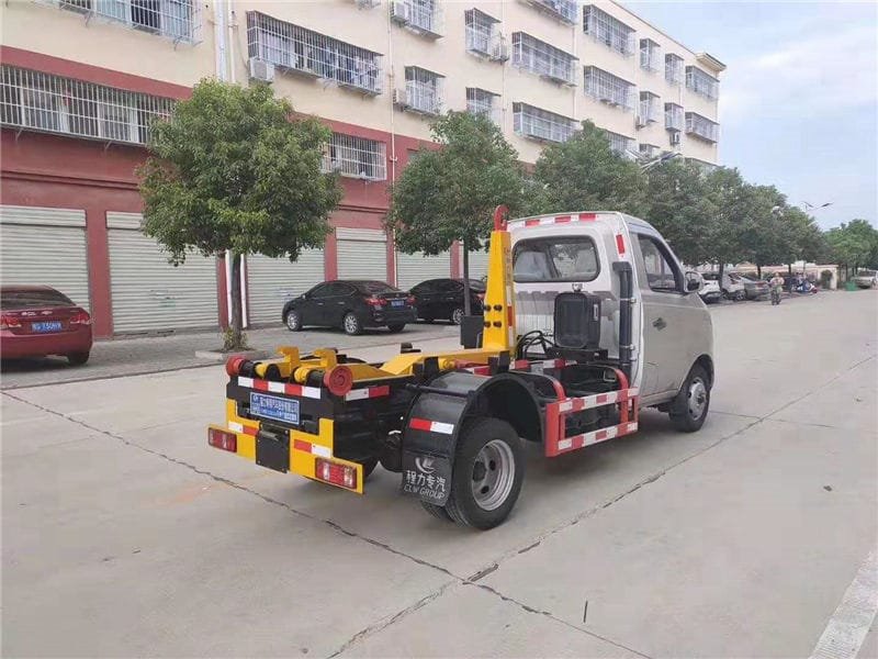 國六長安勾臂垃圾車超值回報專用車車友