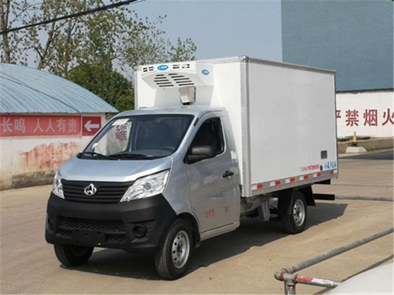 程力長(zhǎng)安小型冷藏車(chē)低價(jià)格出爐