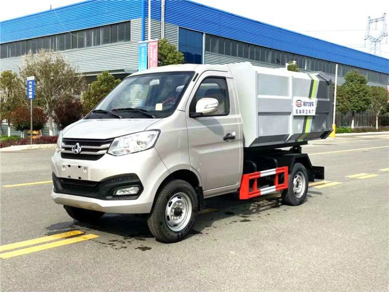 3方長安汽油版國六掛桶垃圾車廠家報價