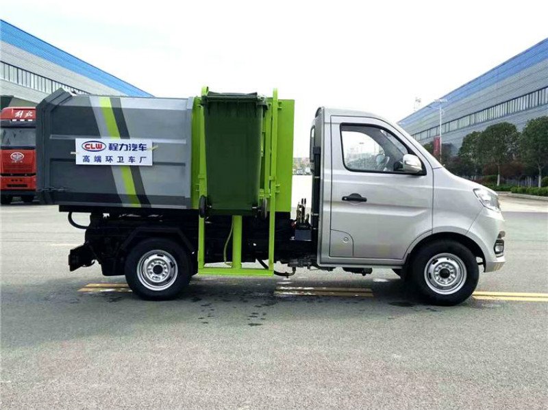 3方長安汽油版國六掛桶垃圾車廠家報價