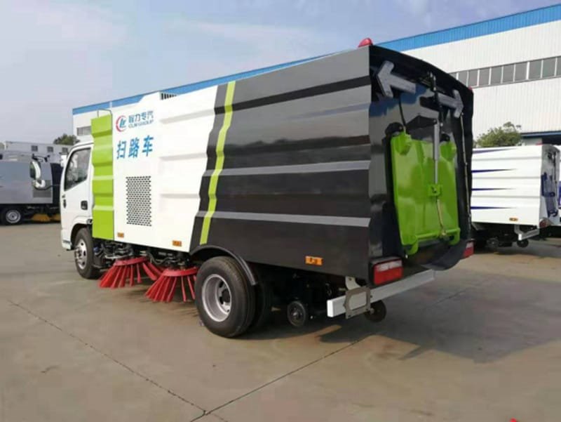 東風(fēng)小多利卡掃路車(chē)實(shí)用街道路面清掃設(shè)備首選