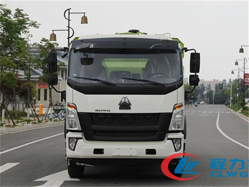 重汽國(guó)六洗掃車配置