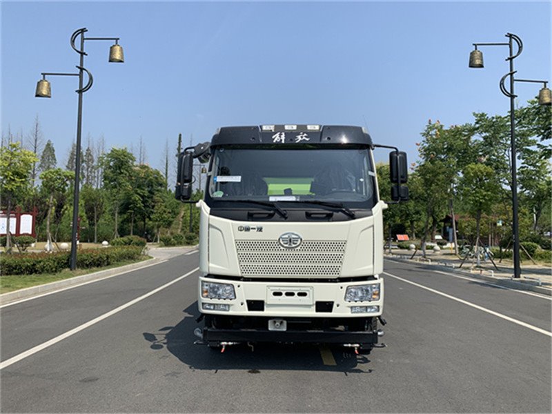 洗掃車漏油怎么處理