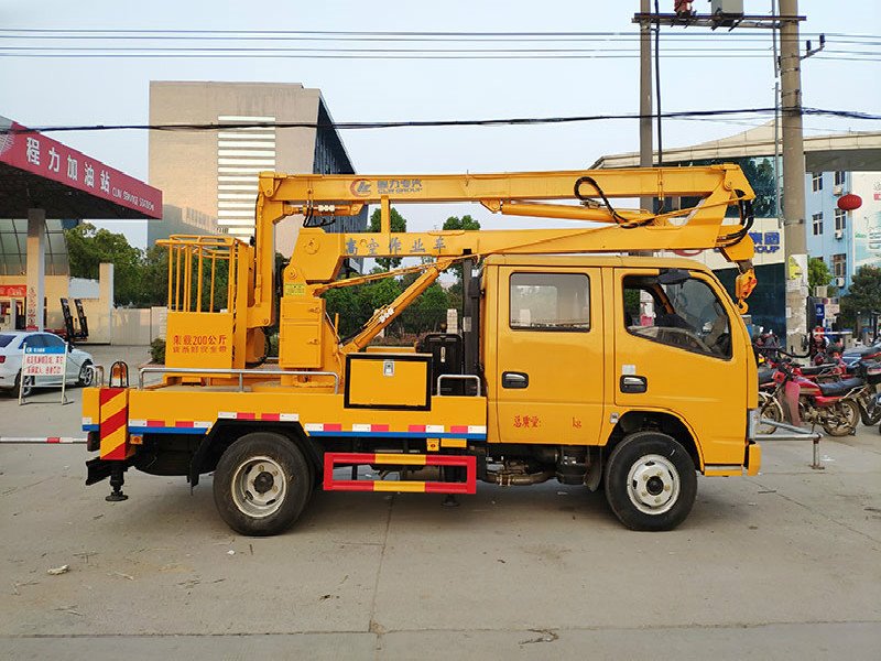 18米大多利卡國六高空作業(yè)車便宜價(jià)錢