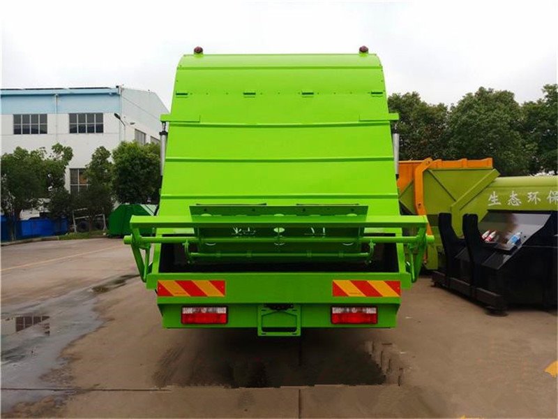 東風(fēng)D9后裝壓縮垃圾車哪個(gè)廠家好
