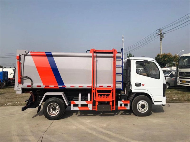 多利卡后裝掛桶垃圾車多少錢