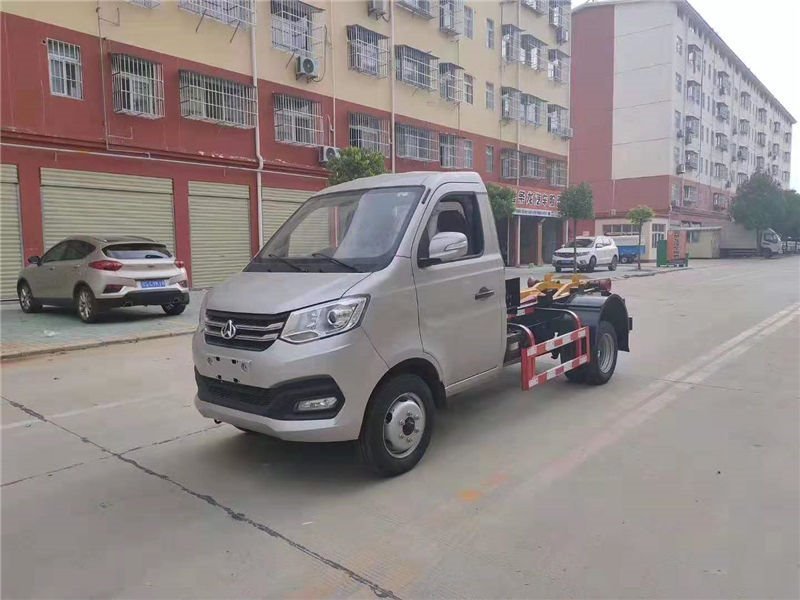 程力3方勾臂垃圾車(chē)冬季大降價(jià)