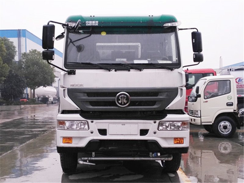 熱銷的重汽后雙橋16方多功能霧炮抑塵車
