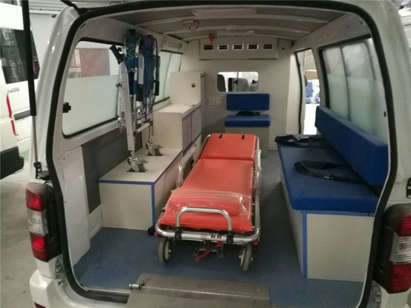 金杯轉運型救護車廠家特賣