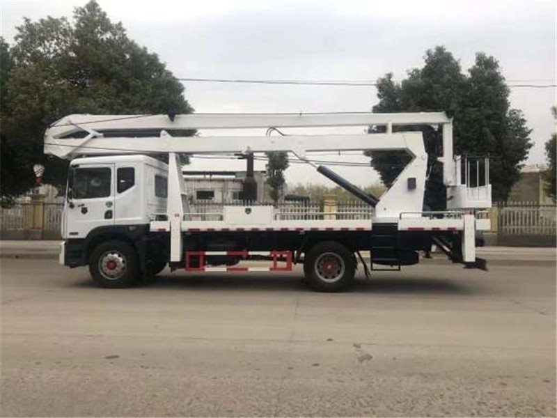 22米東風D9高空作業(yè)車歲末便宜出售
