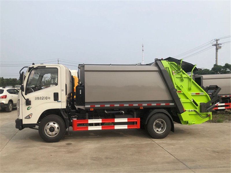 國六熱賣車型江鈴凱運6方壓縮垃圾車