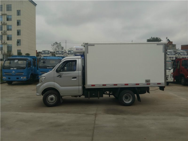 重汽王牌國六冷凍車現(xiàn)車出售