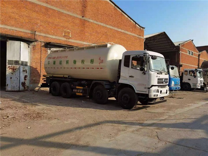 30立方干混砂漿車四橋散裝水泥罐車水泥散裝罐車現(xiàn)車