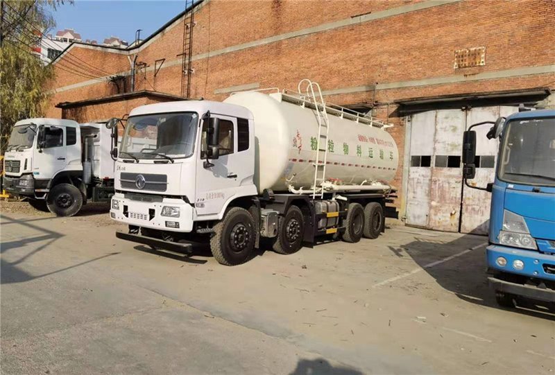 30噸水泥散裝罐車28方干混砂漿車現(xiàn)車價(jià)格