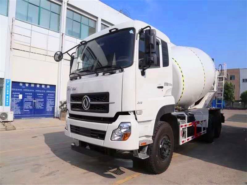 攪拌車出現(xiàn)結(jié)塊問題怎么辦