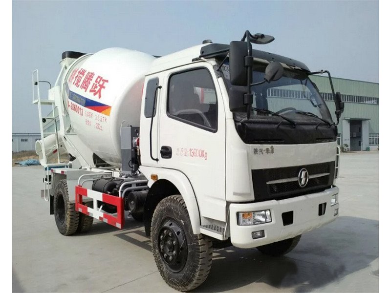 陜汽華康水泥攪拌車實(shí)在的價(jià)格回饋客戶