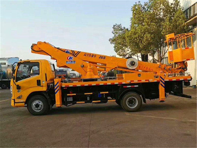 強(qiáng)烈推薦18米江鈴凱銳高空作業(yè)車