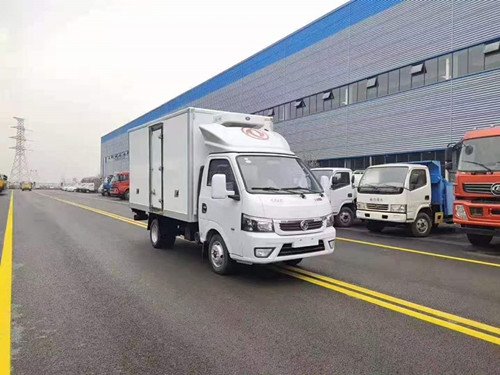 東風(fēng)途逸國六藍(lán)牌柴油3.5米向冷藏車價(jià)錢多少冷藏車