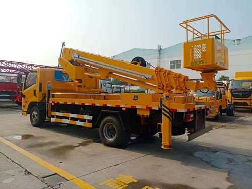 程力專汽江鈴順達高空作業(yè)平臺車價格高空作業(yè)平臺車