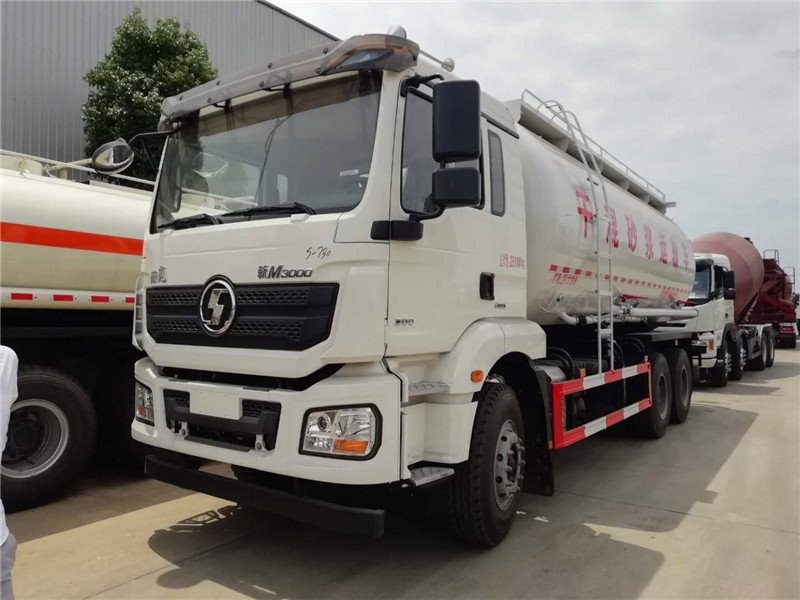 杞縣輕量化30噸干混砂漿車現(xiàn)車優(yōu)惠