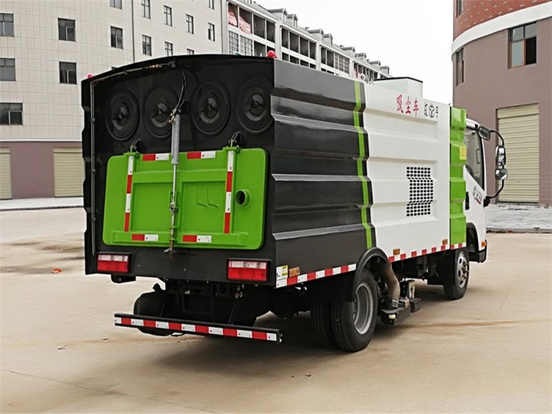 節(jié)約成本的解放虎VN吸塵車
