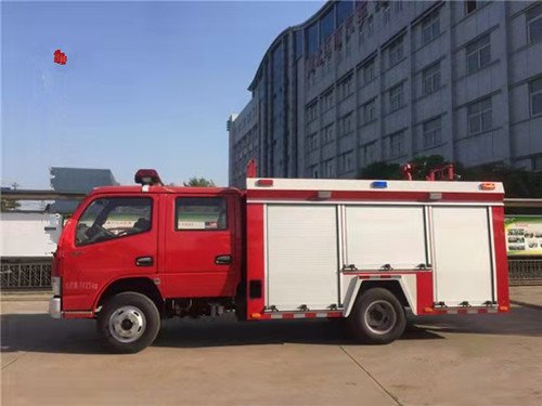 三亞市廠家東風(fēng)多利卡消防車價(jià)錢消防車