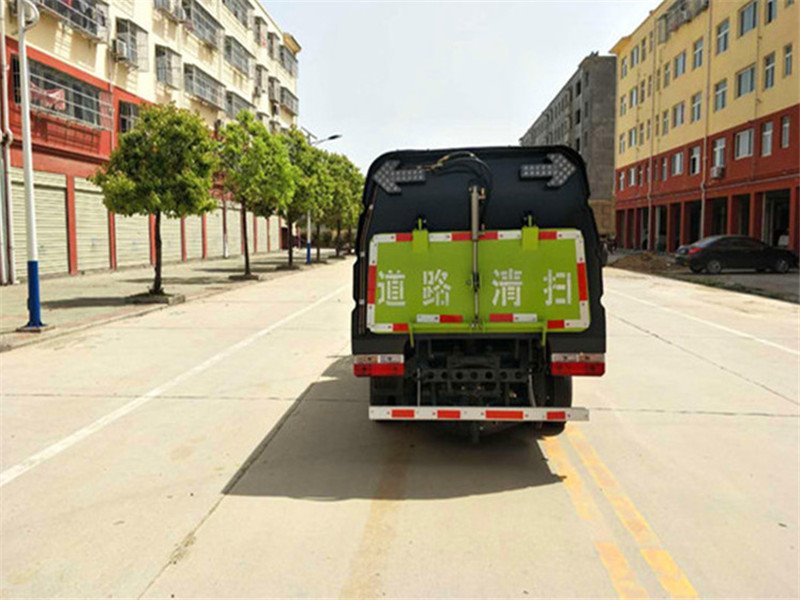 東風(fēng)途逸藍牌掃路車新配置