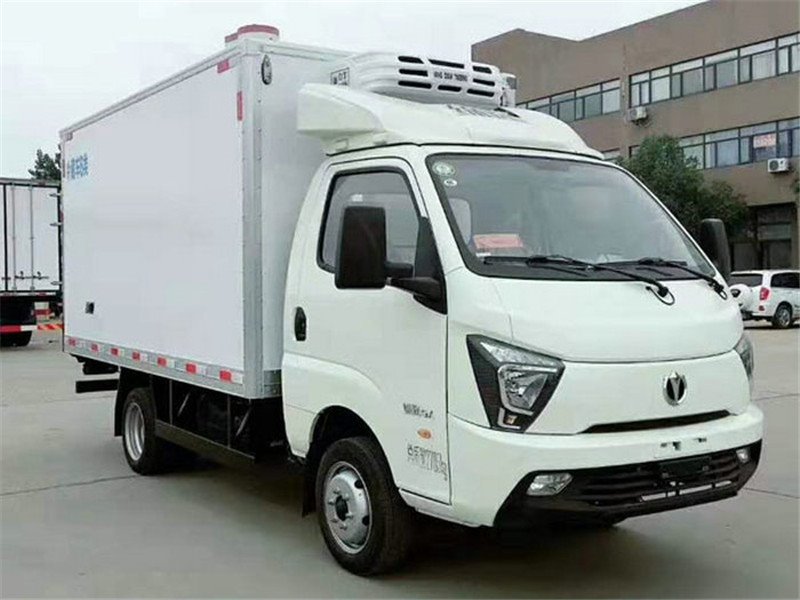 飛碟締途國六汽油冷藏運輸車大打折