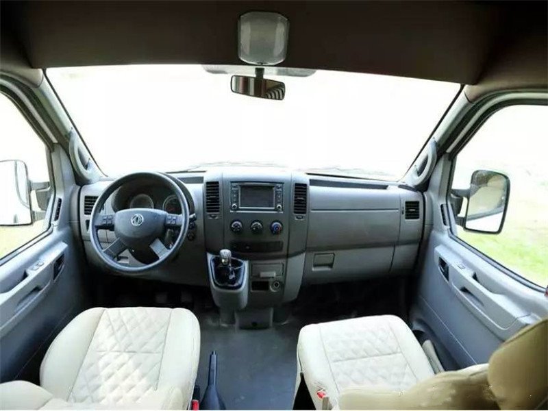 東風(fēng)御風(fēng)C型房車現(xiàn)車低價(jià)賣