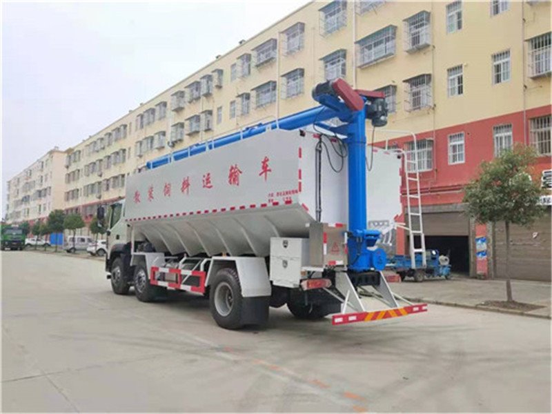 福田國六散裝飼料車保養(yǎng)技巧