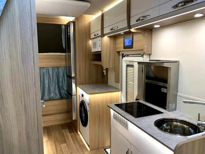 躍進(jìn)H300國(guó)六C型房車直銷廠家在哪