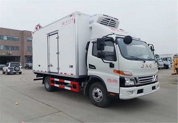 湖北程力專汽評(píng)析：冷凍冷藏運(yùn)輸車未來發(fā)展趨勢