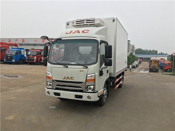 湖北程力專汽評(píng)析：冷凍冷藏運(yùn)輸車未來發(fā)展趨勢