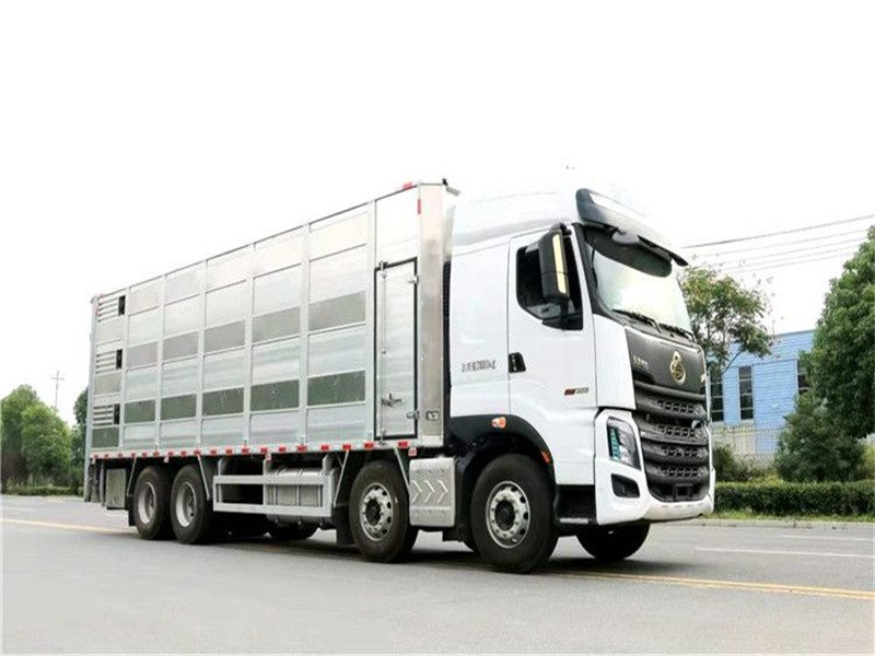 東風柳汽前四后八畜禽車廠家直銷
