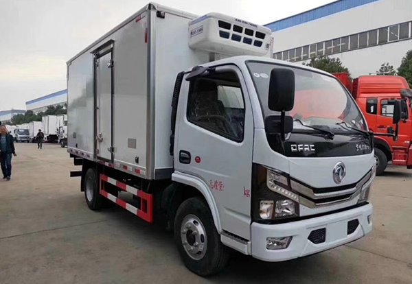 程力冷鏈車廠家?guī)湍憷萌笠c選擇合適的冷藏運輸車