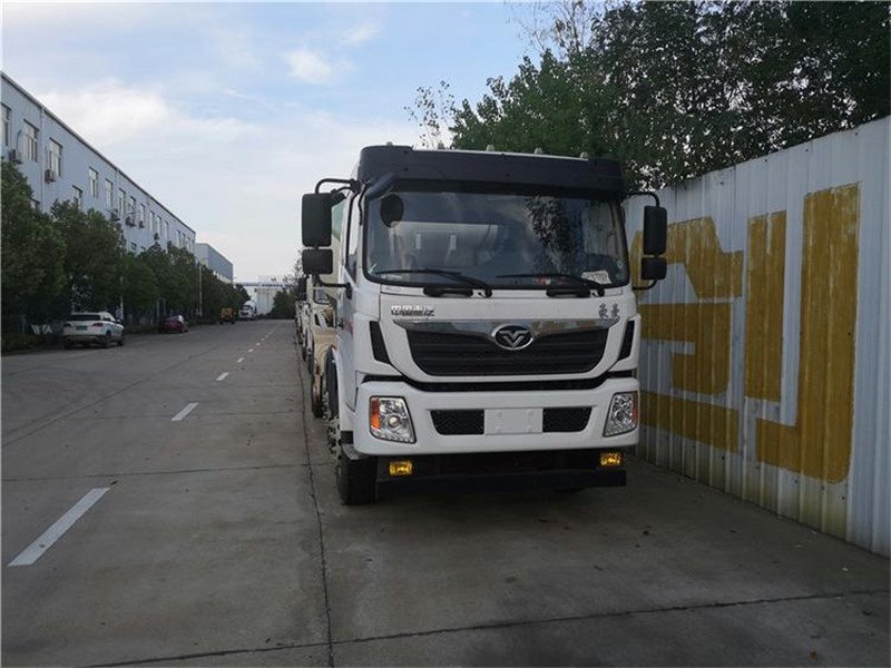 混凝土攪拌運(yùn)輸車操作規(guī)范