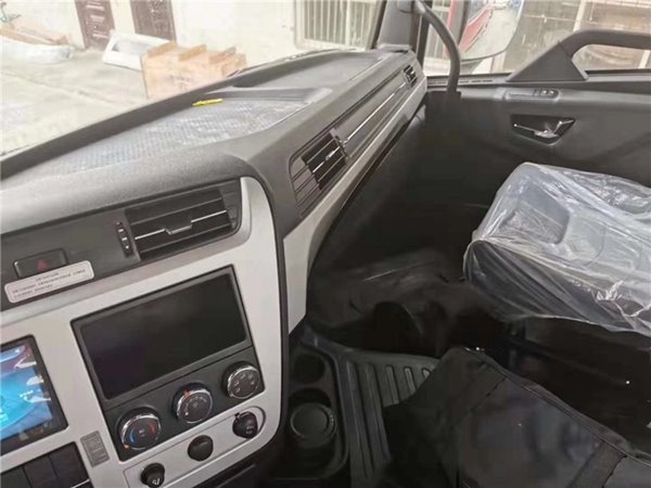 程力專汽冷鏈車廠：東風(fēng)天龍冷藏車，讓您的冷鏈生意輕松又自在