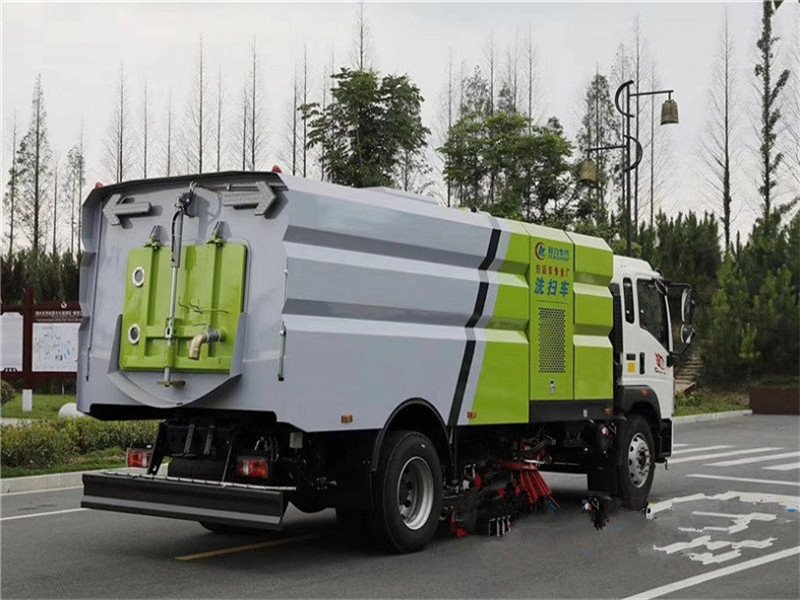 熱賣的重汽豪沃16方洗掃車