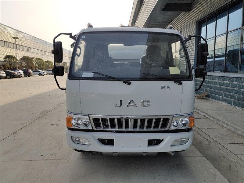 江淮駿鈴油罐車特價出售