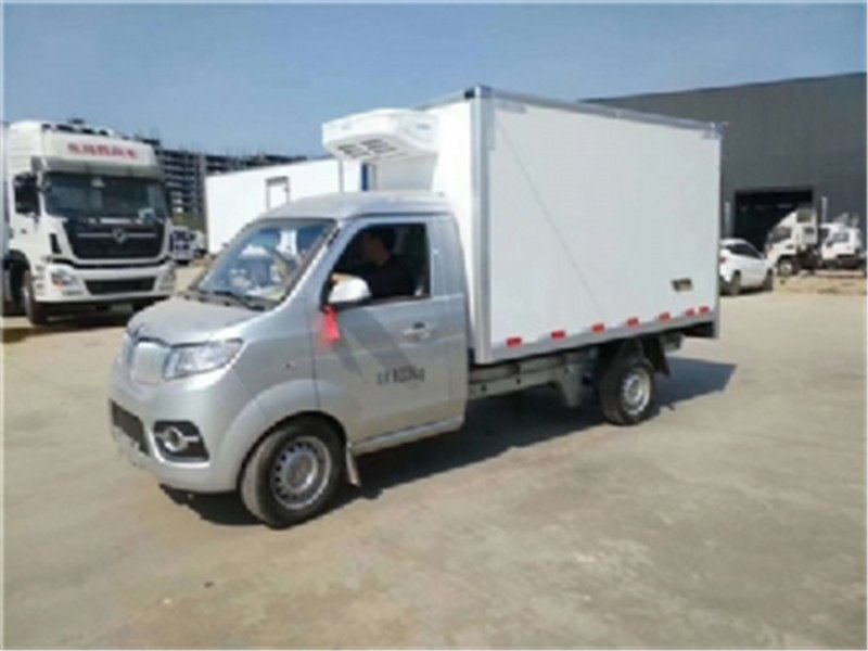 國六金杯3.4米冷藏運(yùn)輸車強(qiáng)烈推薦