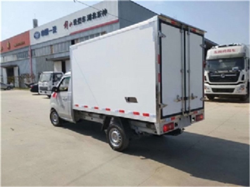 國六金杯3.4米冷藏運(yùn)輸車強(qiáng)烈推薦
