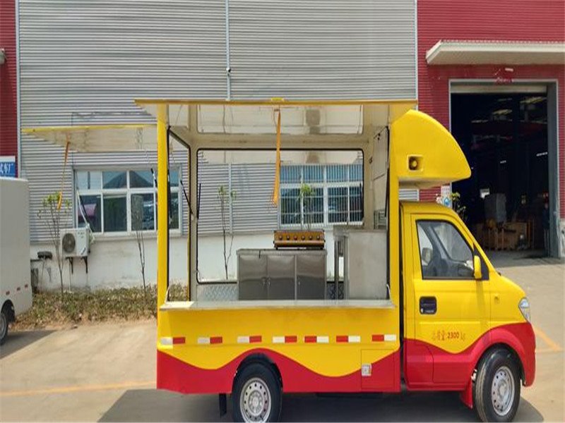 國六東風(fēng)小康流動售貨車特大好消息