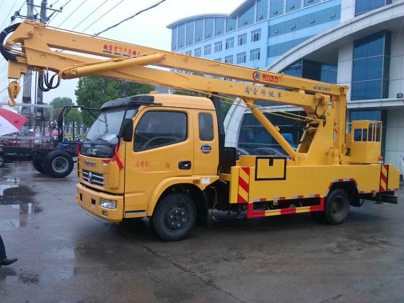 國六慶鈴五十鈴18米升降車本周價格降至冰點(diǎn)