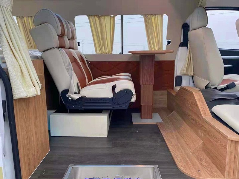 國六金旅小海獅房車價錢平價