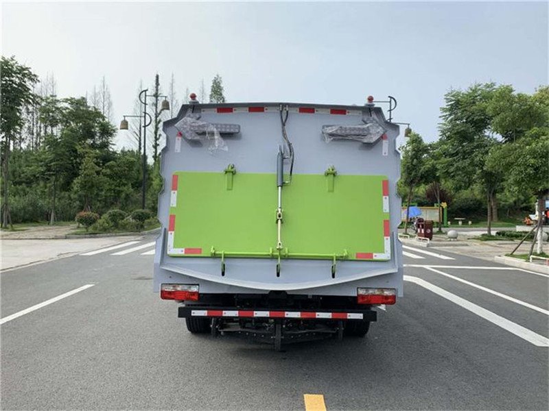 東風(fēng)凱普特掃地車買到就是賺到