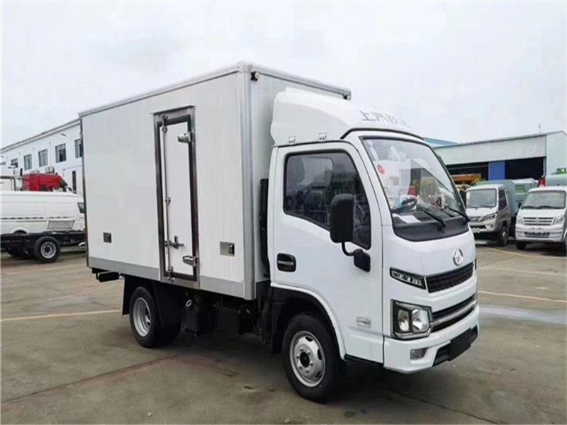 躍進(jìn)福運(yùn)水果冷藏車