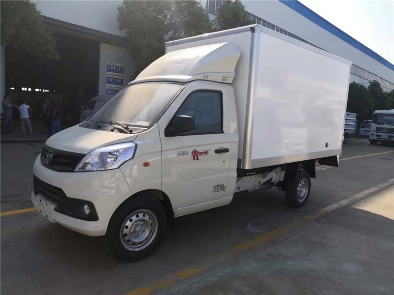 國六祥菱v冷藏車非常適合運(yùn)輸新鮮食品