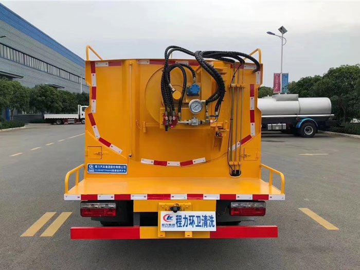 國六小多利卡藍牌4.2方疏通車清洗吸污車